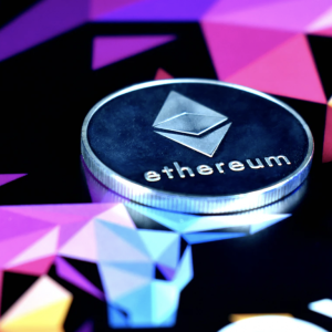 Ethereum anticipates positive breakout as correlation with Bitcoin continues to rise
