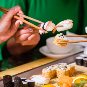 Bitcoin’s Early Days: Reporter Recalls $200K Sushi Dinner After Spending 10 BTC, Former Bitcoin Dev Sells 55,000 BTC for Under $30 a Coin