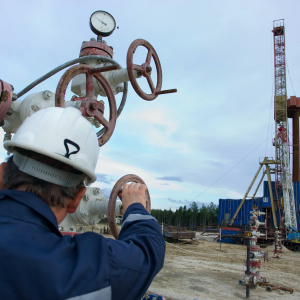 Canadian Company Commissions 3 Bitcoin Mining Units to Restart Oil Well
