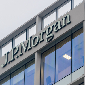JPMorgan’s Analysis Shows Institutional Investors Moving From Gold ETFs to Bitcoin