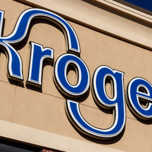 #CryptoTwitter: Chance Tweet Opens Door for Possible Future Crypto Acceptance by VISA-Ditching Kroger Co.