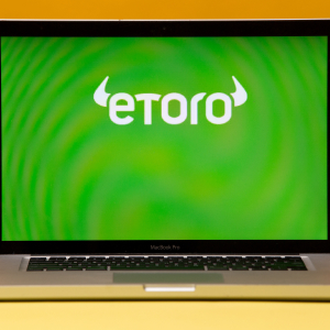 eToro Plans to Launch Its Own Debit Card in 2020