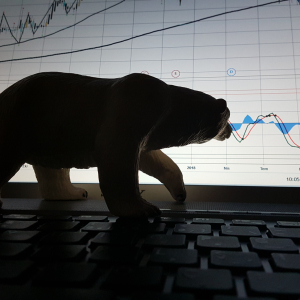 Bitcoin Price Analysis: Bears Look to Trap Bulls Into Weekly Close