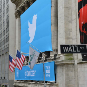 New Ironic Survey Results: Wall Street Bullish About Bitcoin, Twitter Users Think Otherwise