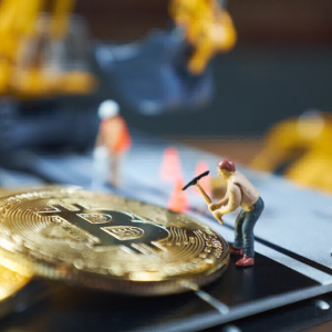 Bitcoin Mining Firms are Seeing Record Revenues, But Little Profit