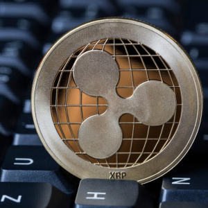 Ripple Executive Denies Bribing Coinbase For XRP Listing; Should You Believe It?