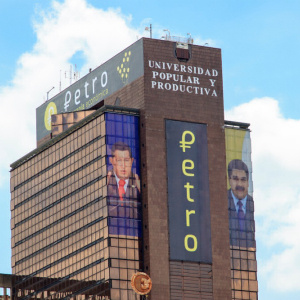 Venezuelans Must Now Pay Passport Fees with the Government’s Petro Cryptocurrency