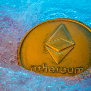 Ethereum in trouble: dApps continue to remain vulnerable, ETH likely to crash?