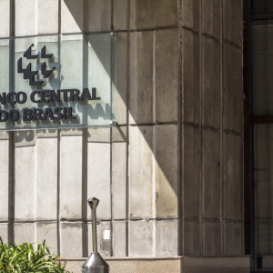 Brazil’s Central Bank to Launch Near-Instant Payments as a Response to Cryptocurrencies