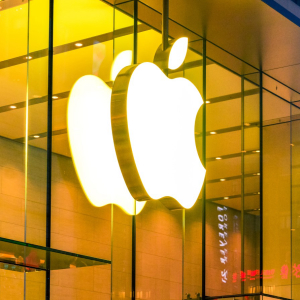 Cryptocurrency Has ‘Long-Term Potential,’ Says Apple Exec