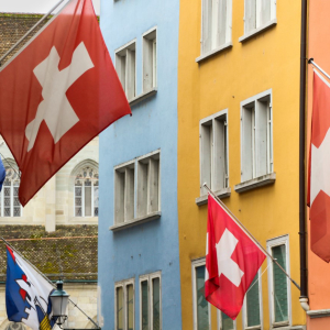 Swiss Finance Watchdog Tells Banks to Treat Crypto Trading As High Risk