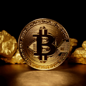 As GDPs Fall, Gold Price Makes a New Yearly High. Will Bitcoin Follow?