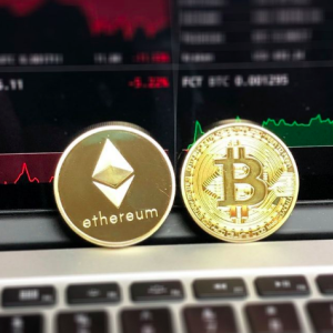 Market Update: Bitcoin [BTC] Hangs in the Balance as Ethereum (ETH) Defends Supply one