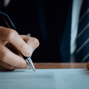 VanEck Adds Dozens Pages in Bitcoin ETF Proposal – CEO Set for SEC Approval