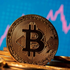 Bitcoin Price Crosses $30,000 Amid Fears of Privacy Coin Delisting In US