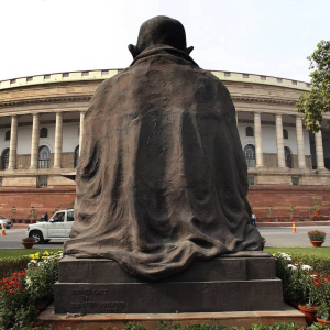 Indian regulators postpone introducing the “anti-cryptocurrency” bill.