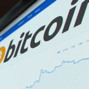 Bitcoin Trading Below $11K Now, BTC Price Wants to Grow but Cannot