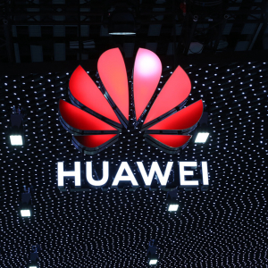 Huawei Can Get Its OS Ready by This Fall, But There are Still Issues
