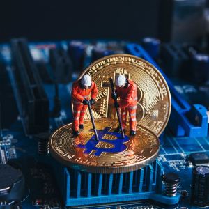 Chinese Authorities Seize 7000 Illegal Cryptocurrency Mining Machines