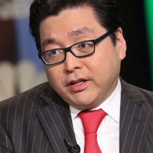 Bitcoin Price May Explode to $500,000, Says Fundstrat’s Tom Lee