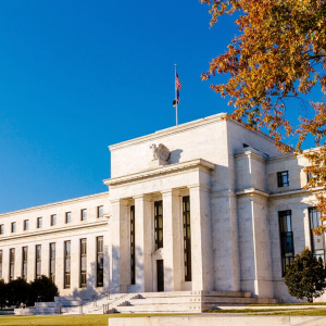 Fed Expects Near-Zero Interest Rates through 2022 and Will Keep Buying Assets