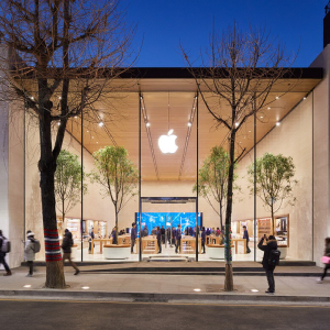 Apple May Reach $2 Trillion Valuation in 4 Years, Here’s How It Is Possible