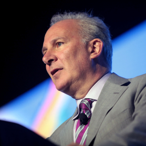 Peter Schiff is Right in One Thing: Bitcoin Became Uncorrelated Asset