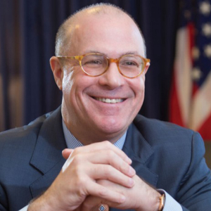 Former CFTC Chairman Claims It’s Time for Digital Dollar