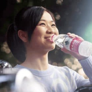 Nongfu Spring, China’s Bottled Watter Giant, Lists on Hong Kong Stock Market, Shares Spike 85%