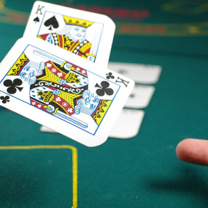 Are Online Casinos a Feasible Investment?