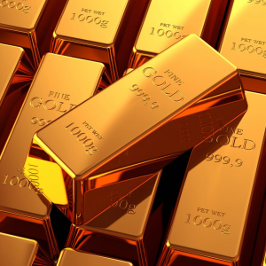 Gold Prices Fall after Hitting Record $1,800: Is It Worth Investing?