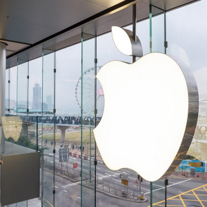 Apple Stock Dwarfs All Others on the Dow in 2019