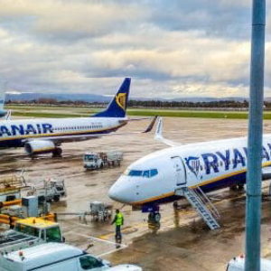 RYA Stock Down 8%, Ryanair Posts Q1 Loss of 185 Million Euros amid Coronavirus Pandemic