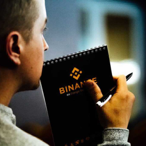 Binance CEO Turns Down Justin Sun’s Offer to Join $4.5M Lunch with Warren Buffett