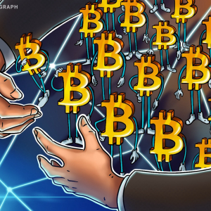 Grayscale now holds half a million Bitcoin