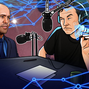 Elon Musk and Joe Rogan Discuss Problems With Traditional Currencies