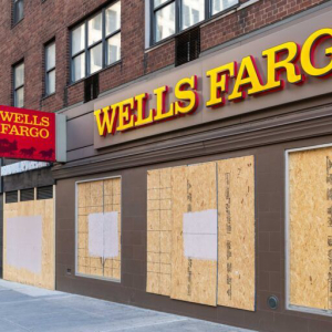 Wells Fargo’s Wealthy Clients Will Soon Be Able to Bet on Crypto