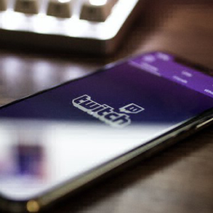 Live-streaming platform Twitch offers Subscribers Discounts For Paying with Crypto