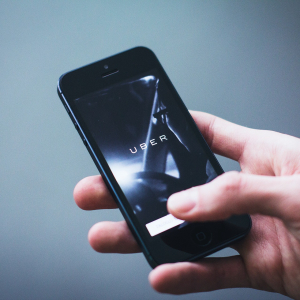 'Beyond Uber': Veteran Technologist Suggests Developing Blockchain & DApp-Powered Ride Hailing App