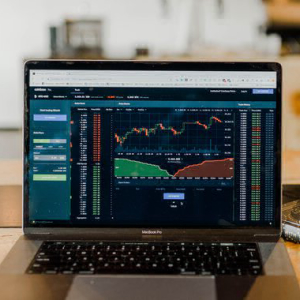 Crypto Trading Volumes Plummet in June, CryptoCompare Report Shows