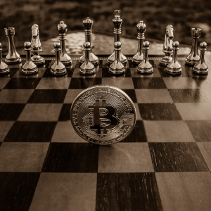 Bitcoin's Battles: Volatility to 'Drive Investors to Gold', Ethereum to 'Dethrone' It