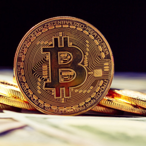 Bitcoin drops below $4000 again, ending mini-recovery