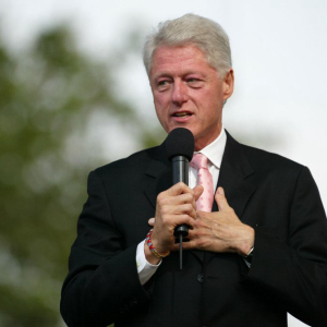 Bill Clinton lends his backing to blockchain, warns against over-regulation