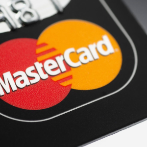Bank of Armed Forces Criticizes Mastercard for Stopping Card Service in Venezuela
