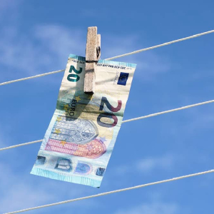 Money laundering and blockchain: Can blockchain be used for money laundering?