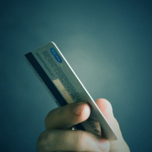 eToro to launch eToro debit card in 2020