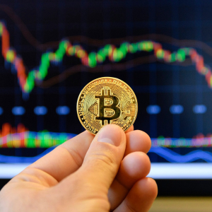Invest in Bitcoin ahead of Bank crisis – Robert Kiyosaki