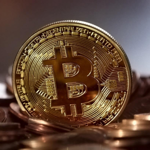 Raoul Pal predicts Bitcoin price to hit $1m, gold will rescue economy