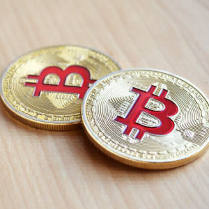 Soaring Bitcoin price make crypto more attractive than gold