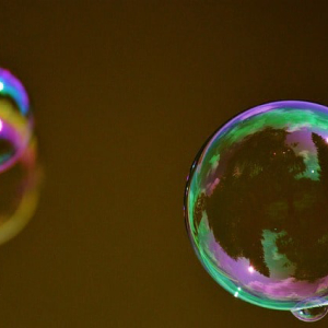 Bitcoin is The Biggest Bubble Ever, Says Peter Schiff… Again